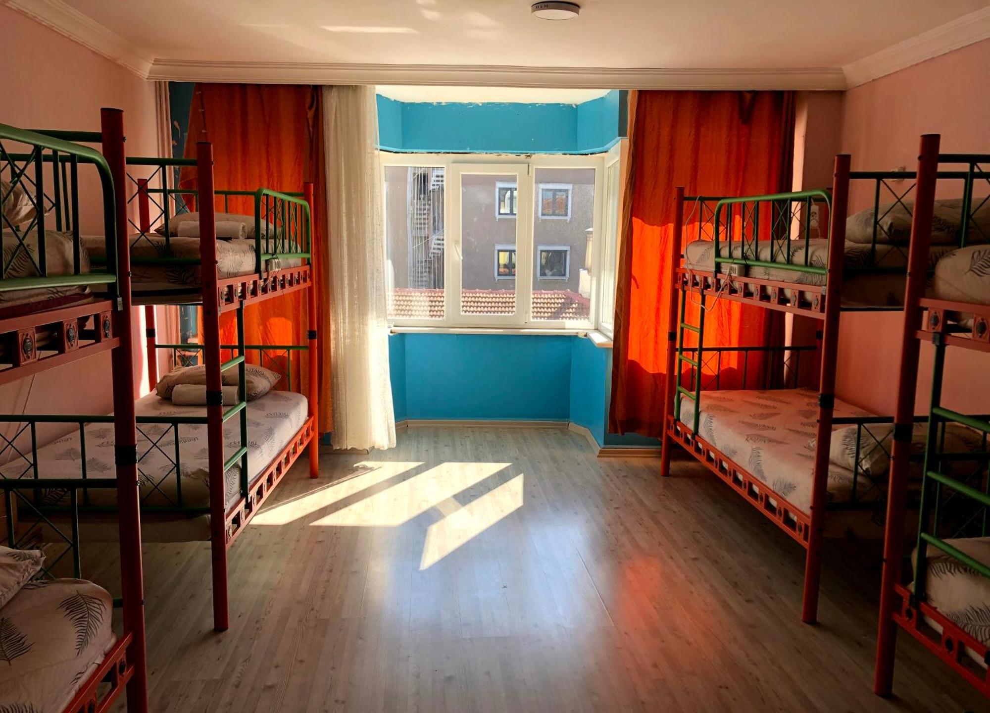 Hostel Harmony