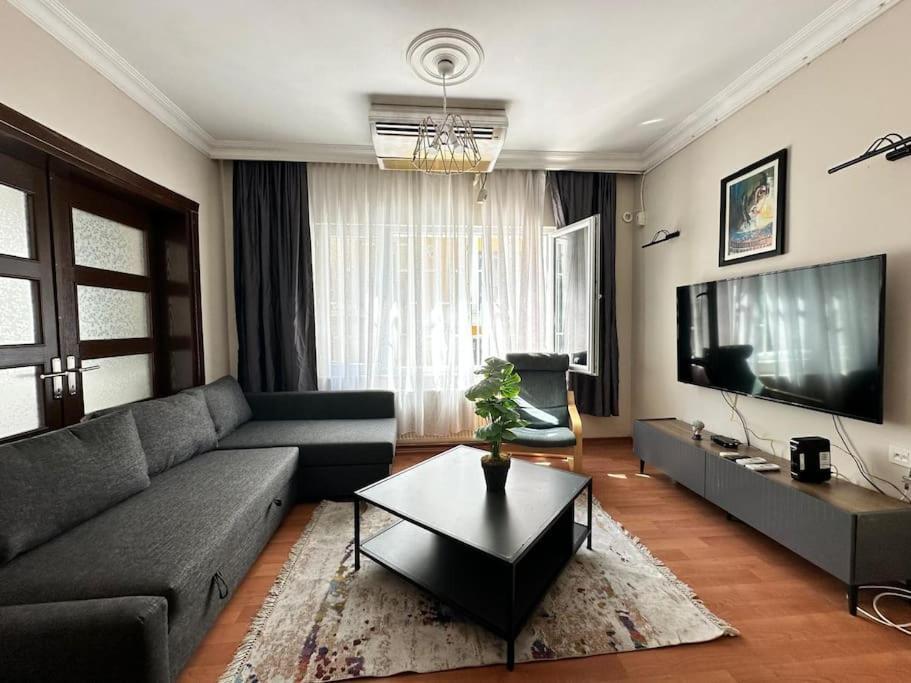 New Comfy Flat, 4br, 4acs, Taksim Istanbul