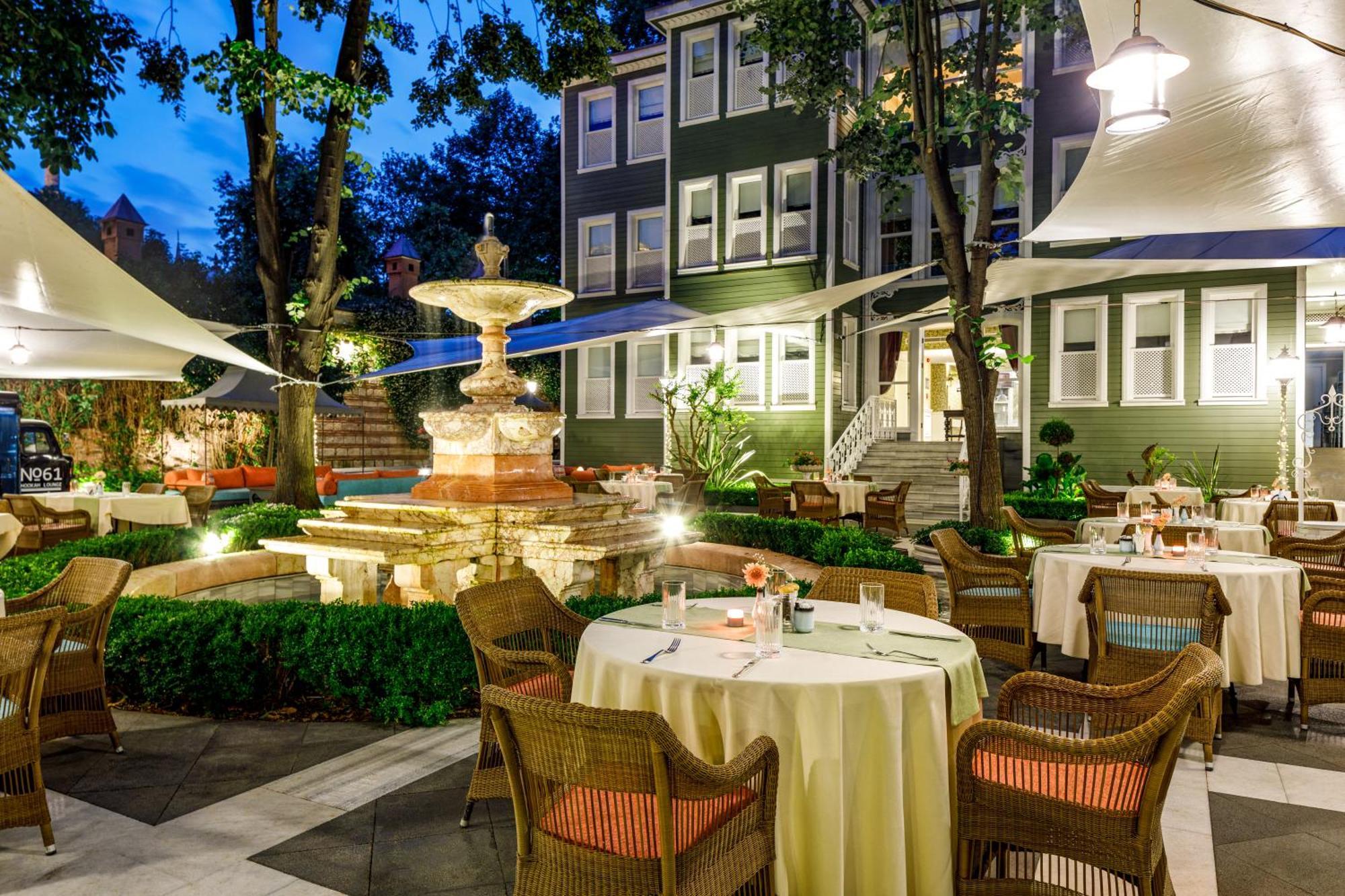 Hagia Sofia Mansions Istanbul, Curio Collection By Hilton Hotel