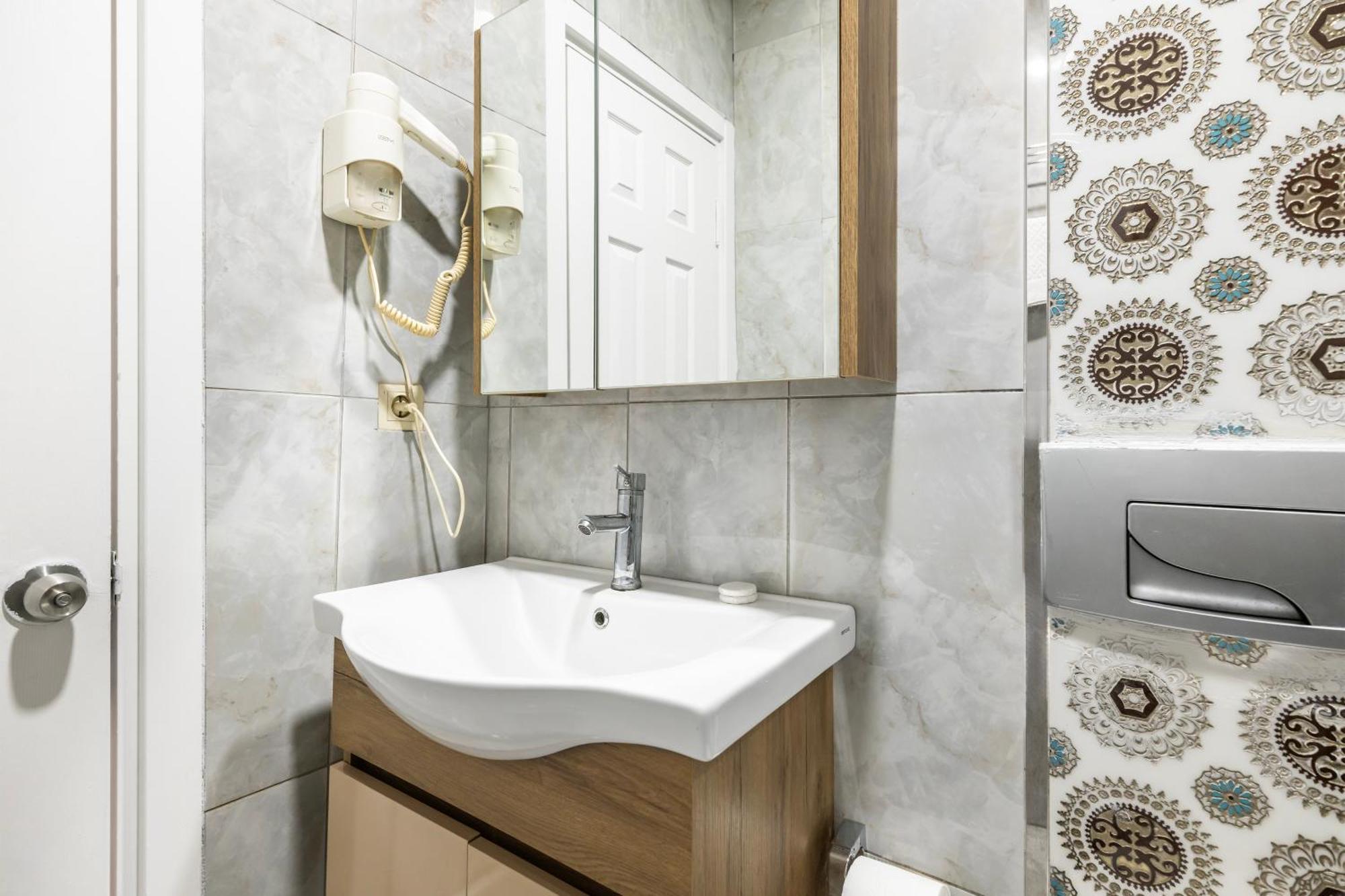 Bed & Breakfast Taksim Dora