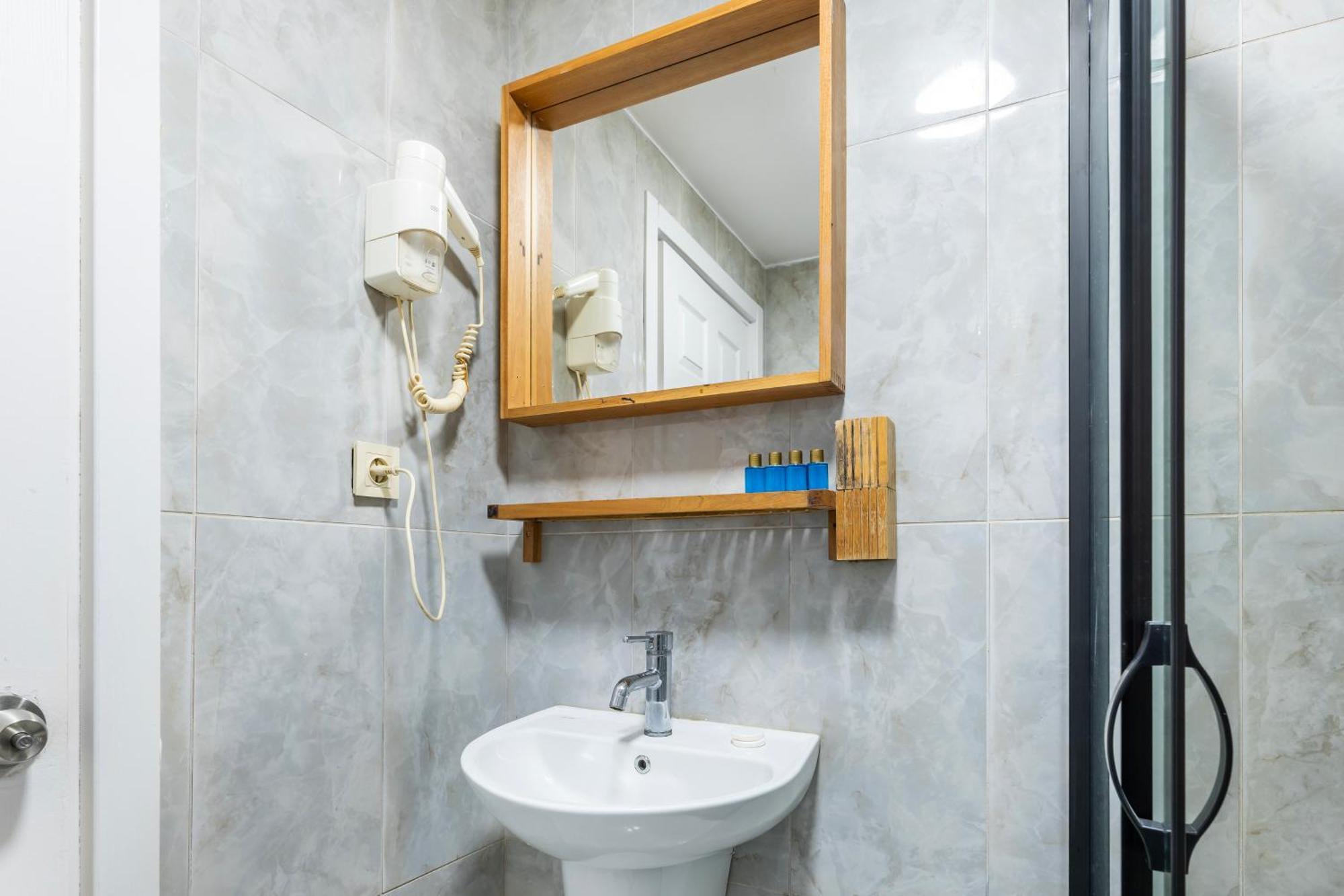 Taksim Dora Bed & Breakfast Istanbul