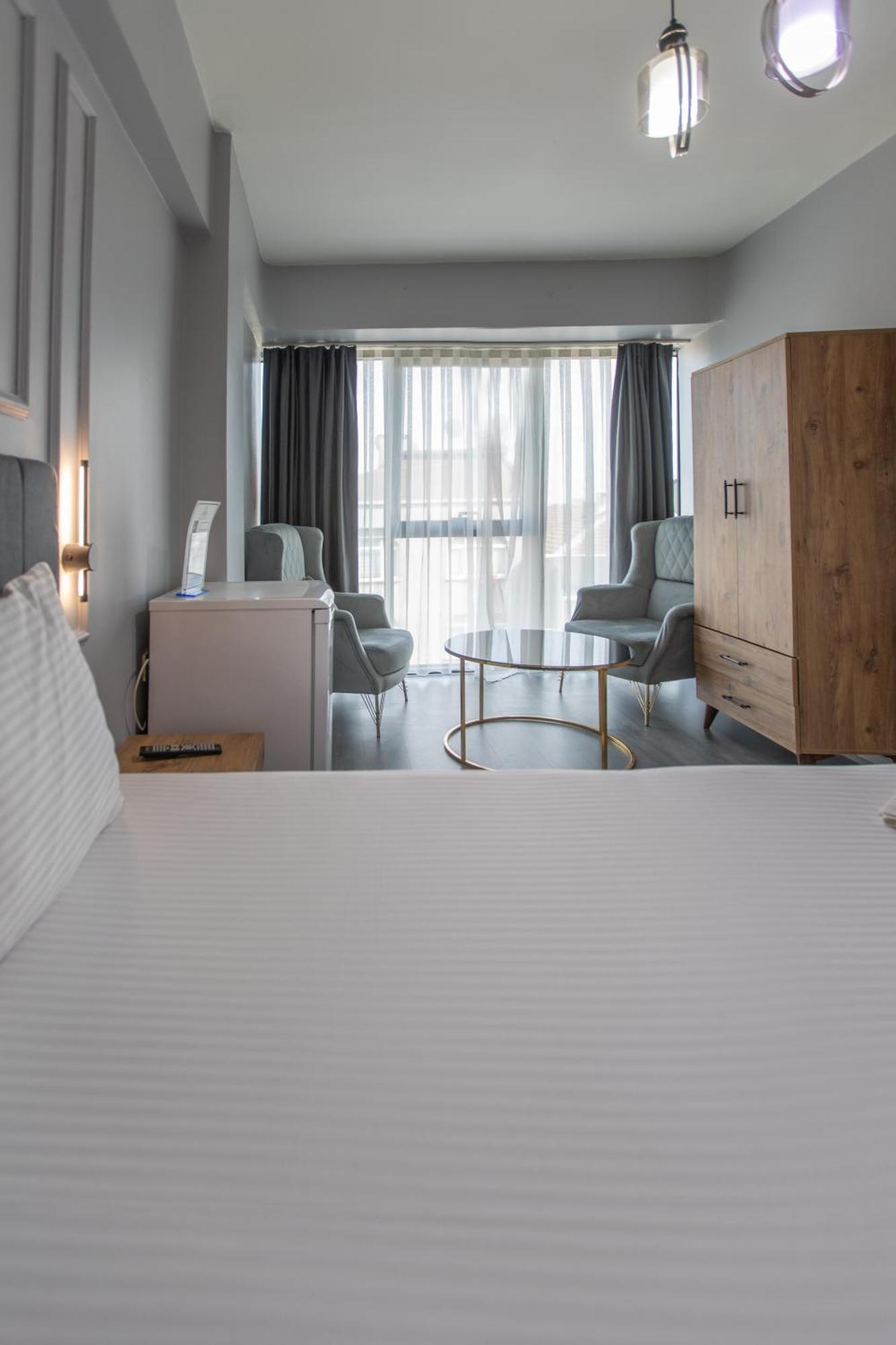 Lizasuit Hotel 4*