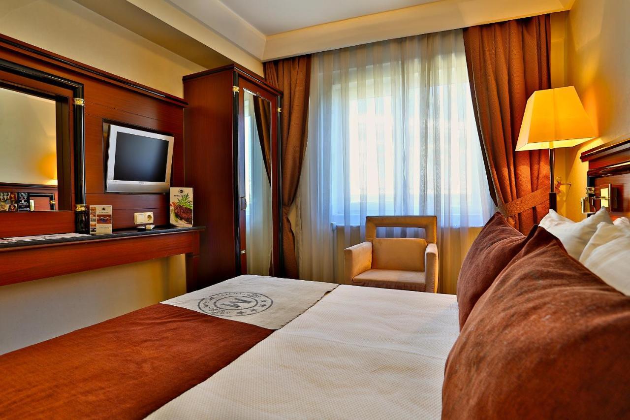 Hotel Mosaic Old -special Category
