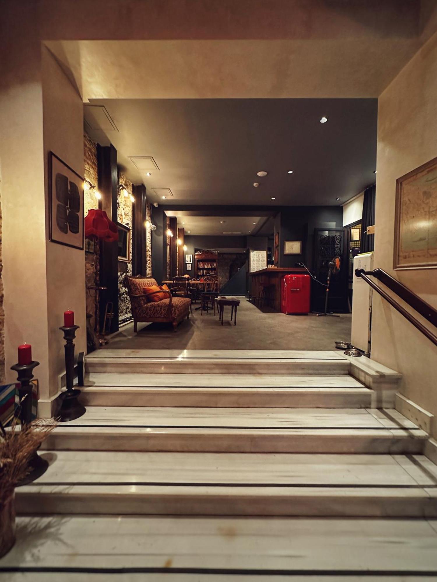 Aparthotel No11 & 4*