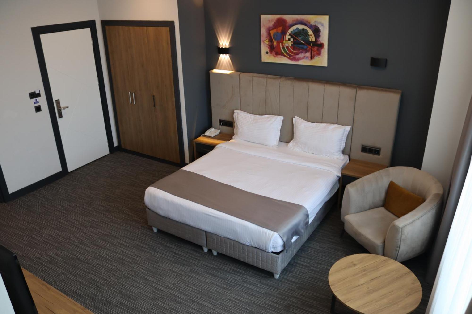 Hotel Home Plus Hotel