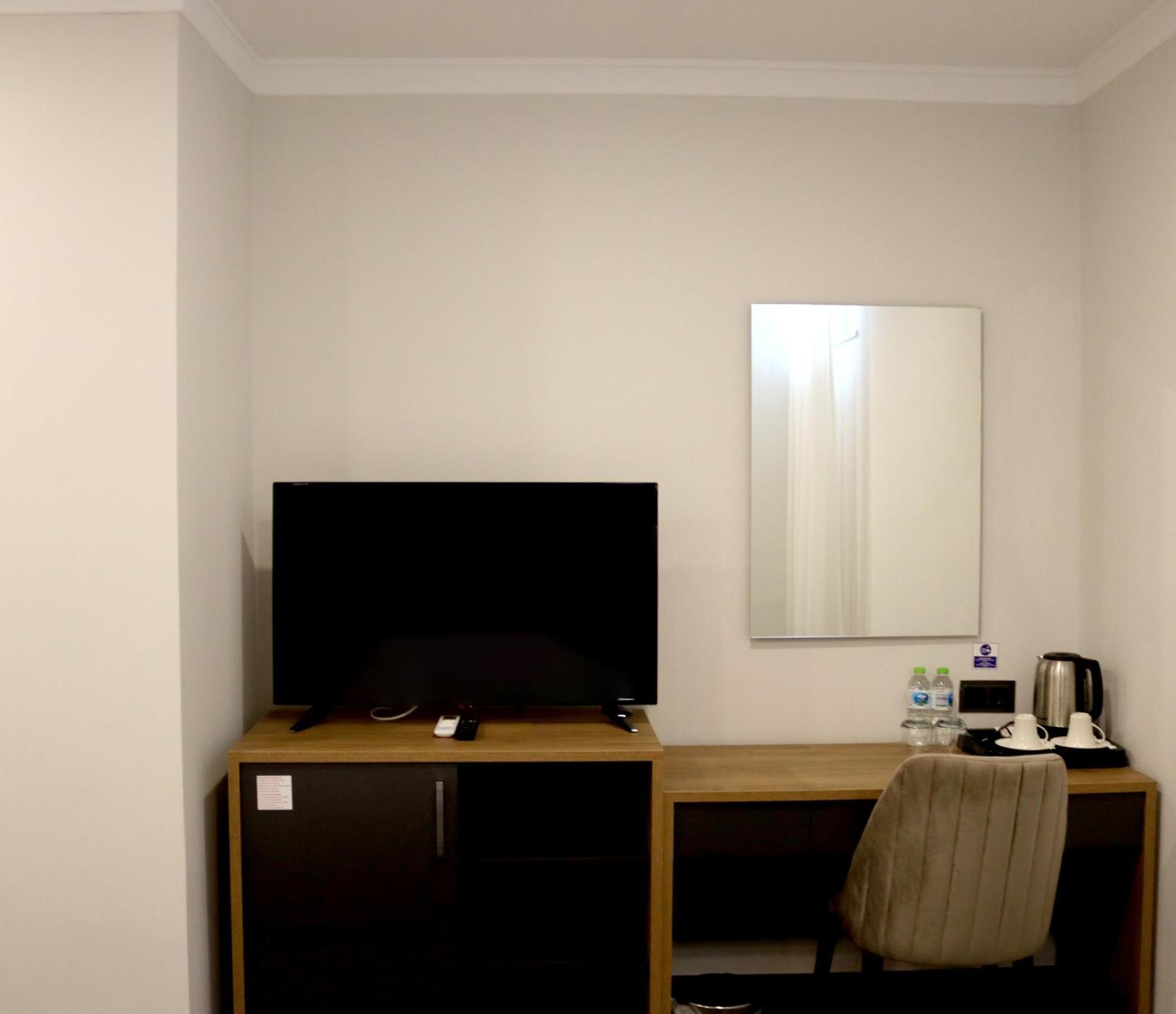 Home Plus Hotel Hotel