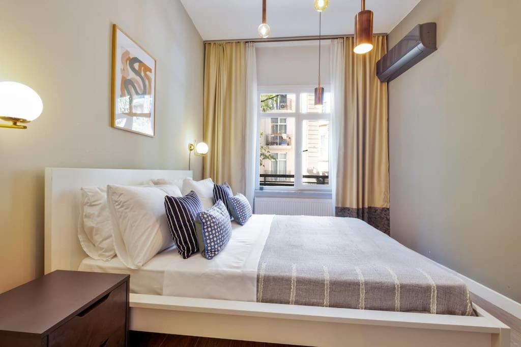 New 3-bedroom Apartment