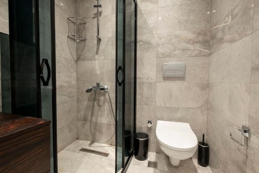 New 3-bedroom Istambul