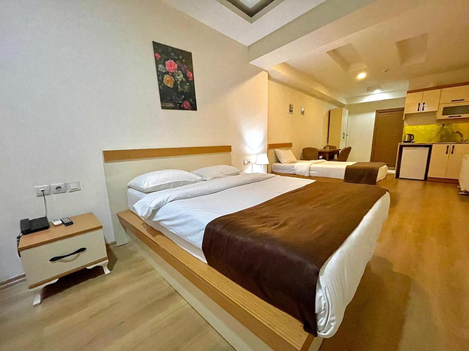 Comfort Nevvaz Suit Taksim