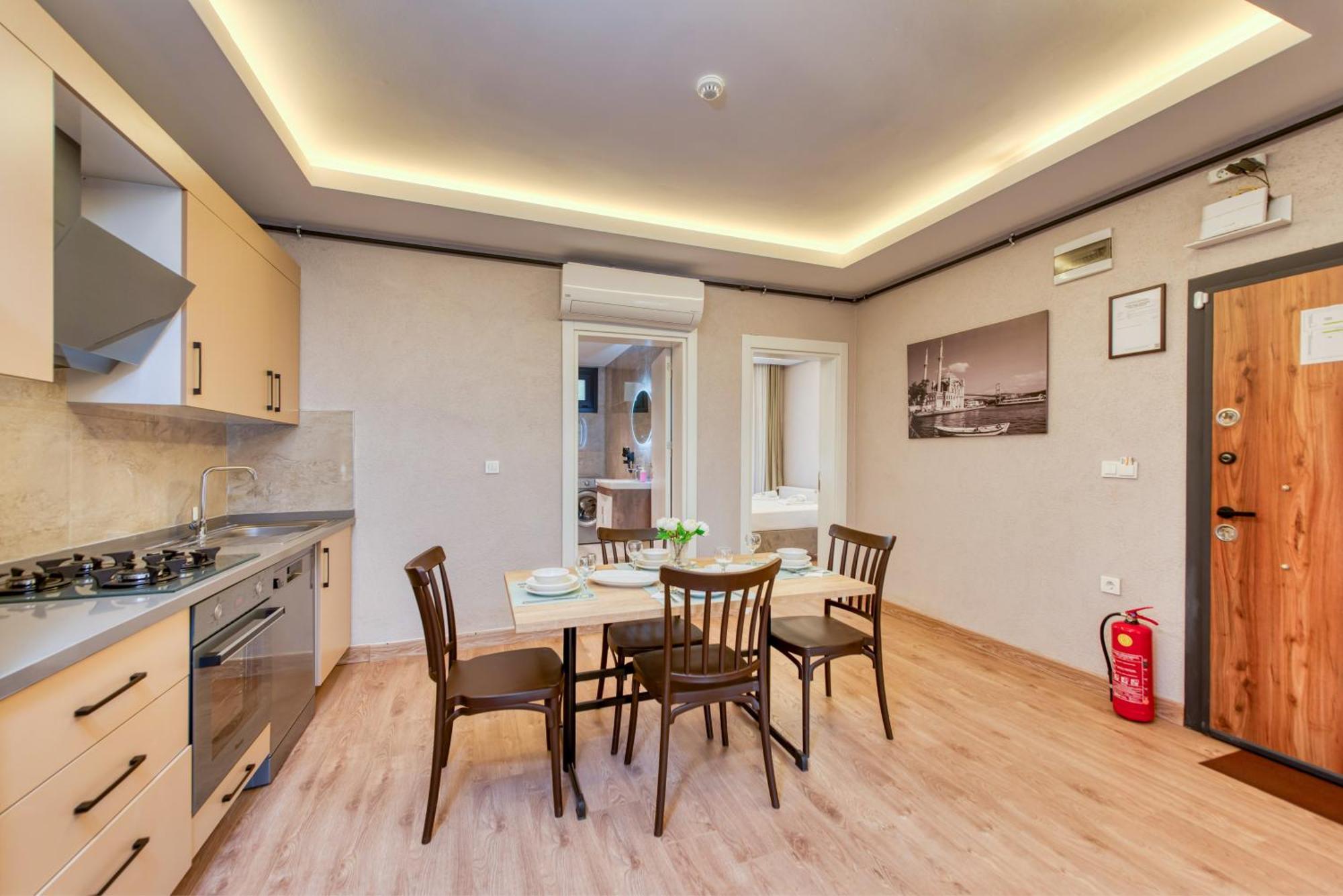 Port Apartment