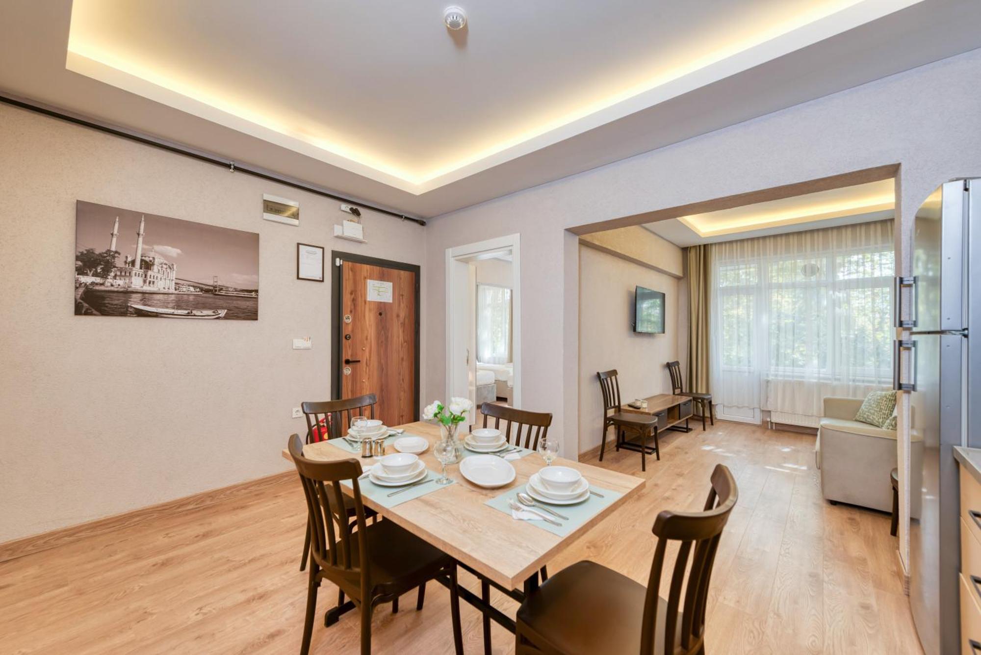 Apartment Port *