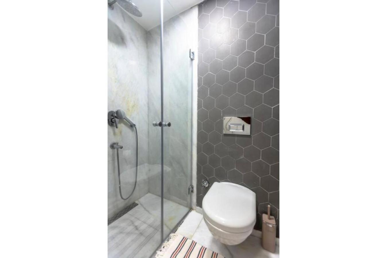 Apartment 5br Haven In Cihangir - Near Istiklal & Taksim *