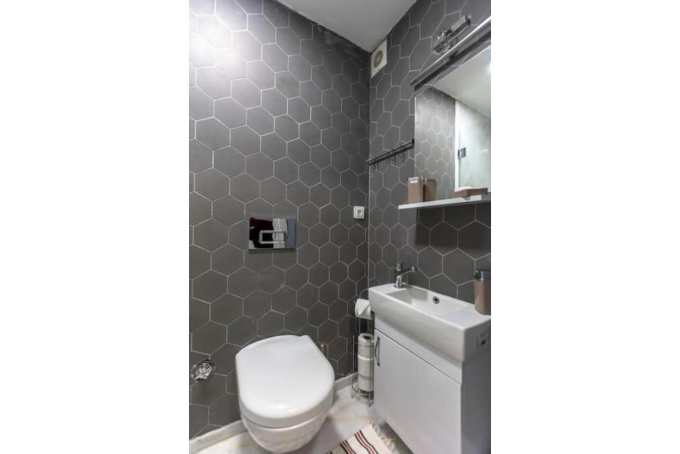 Apartment 5br Haven In Cihangir - Near Istiklal & Taksim