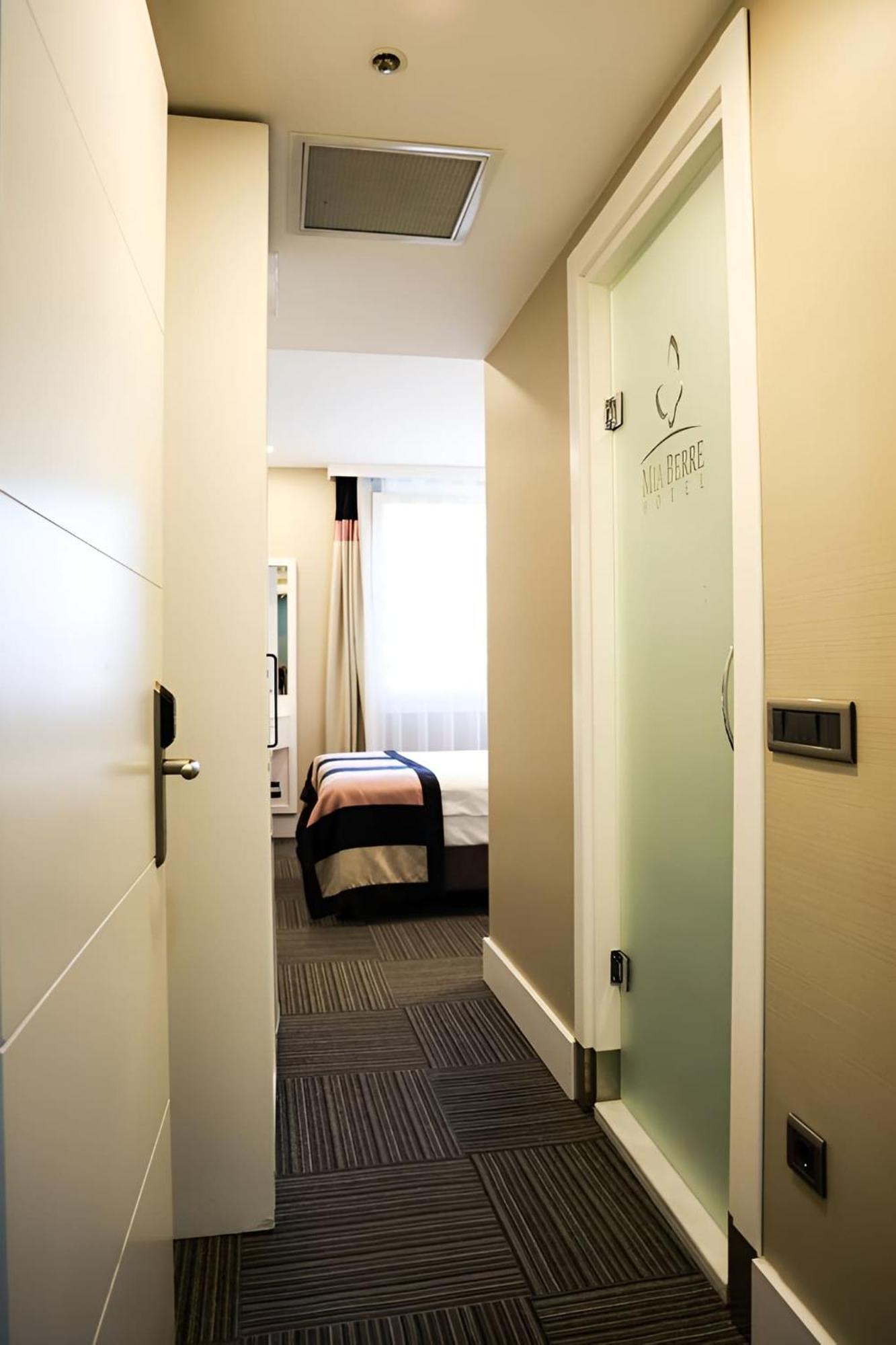 Hotel Mia Berre 4*