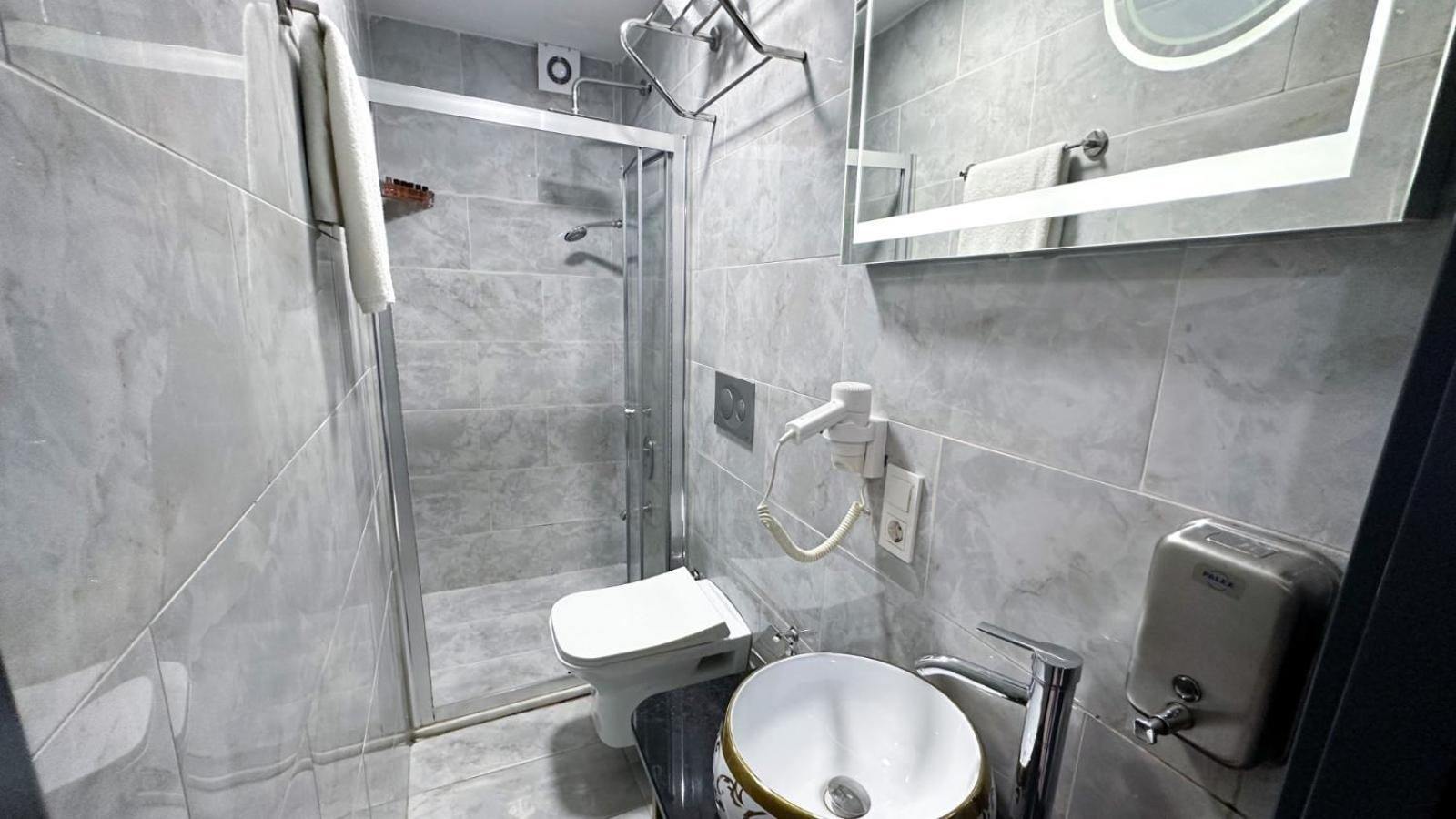 Dnz Taxim Ferıdıye 2* İstanbul