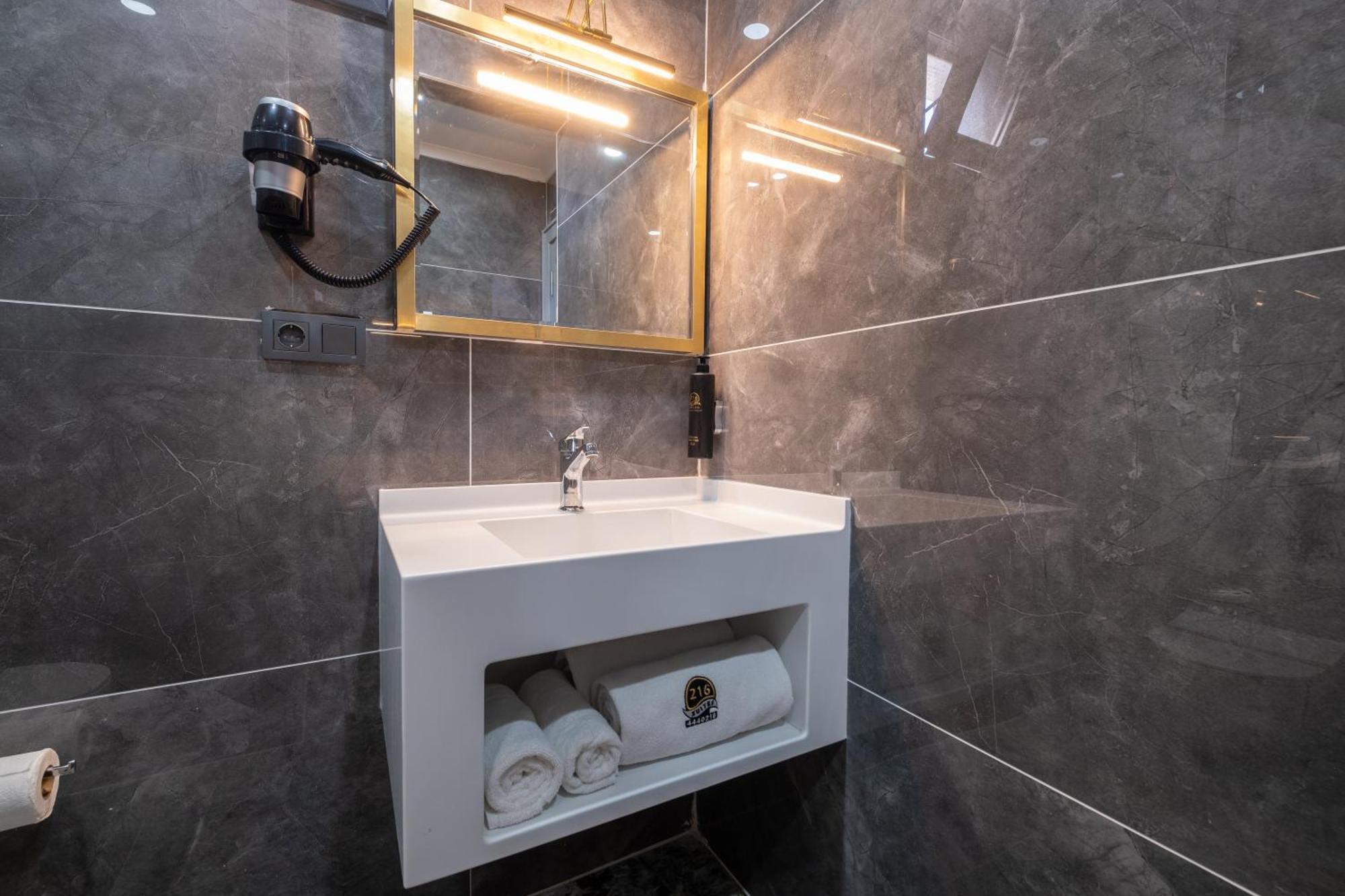 Hotel 216 Prestige 4*