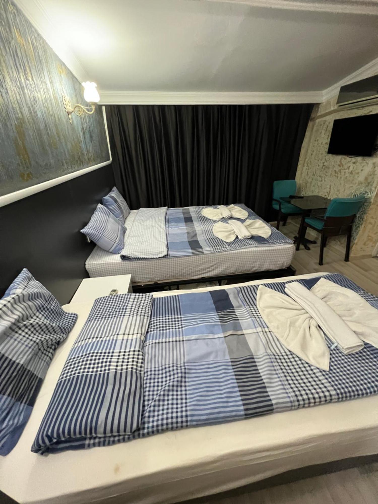 Glass Hostel *