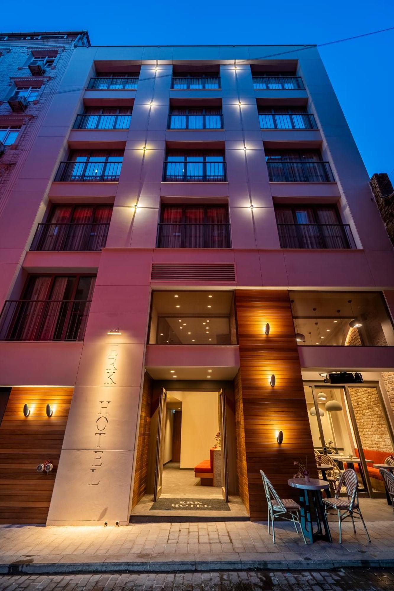 Hotel Erk *