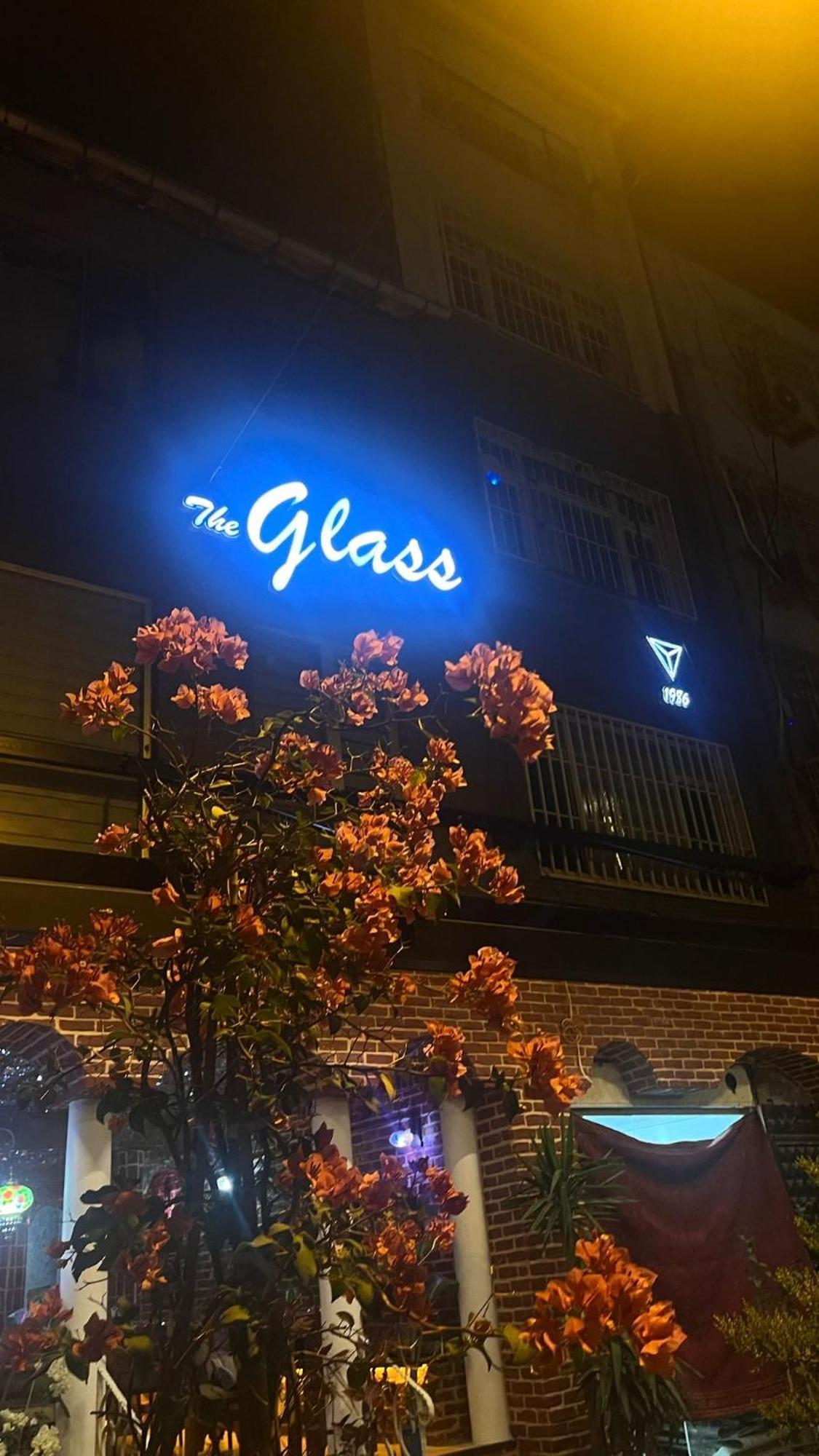 Hostel Glass