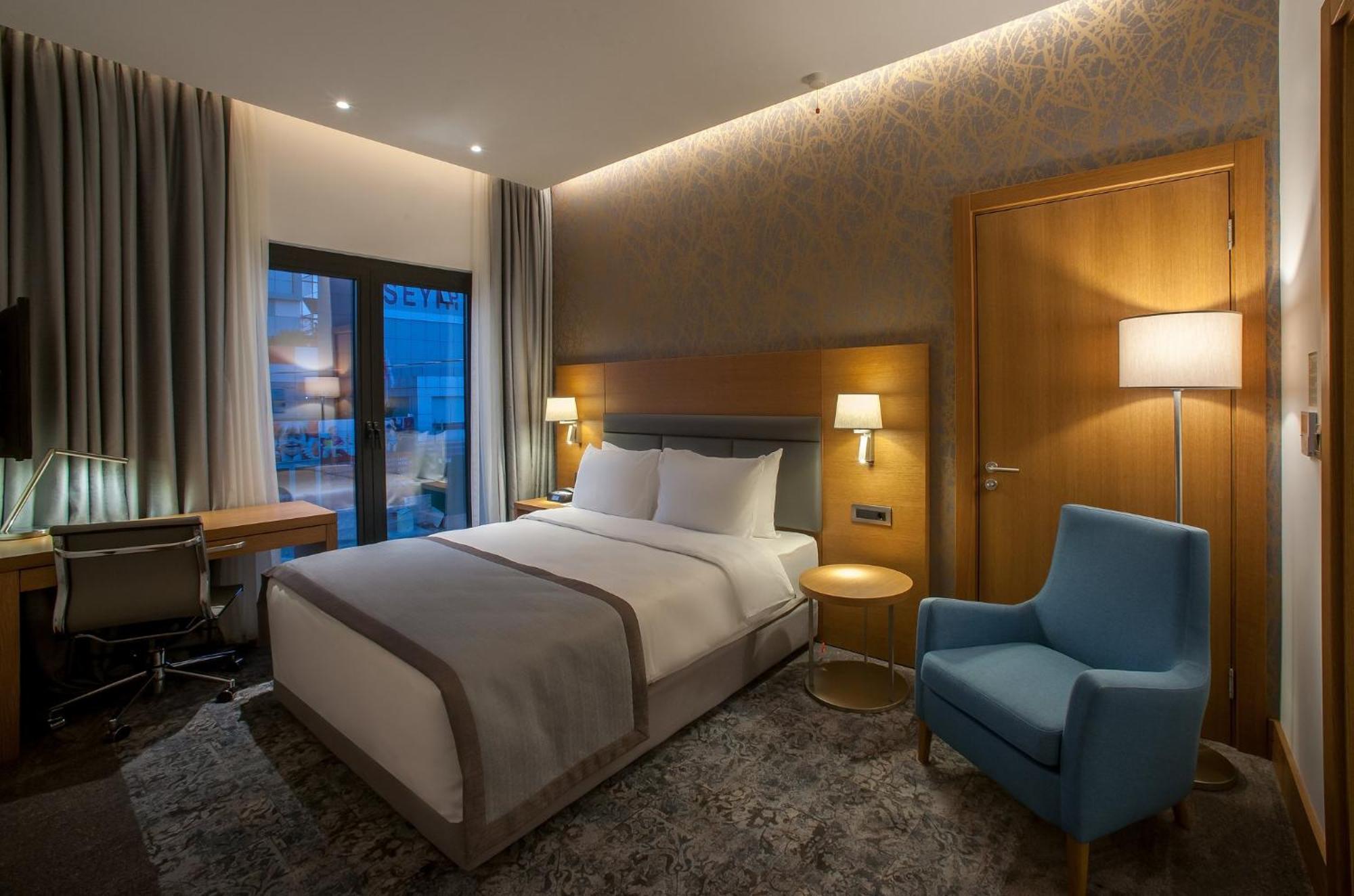 - Tuzla Bay By Ihg Hotel Istanbul
