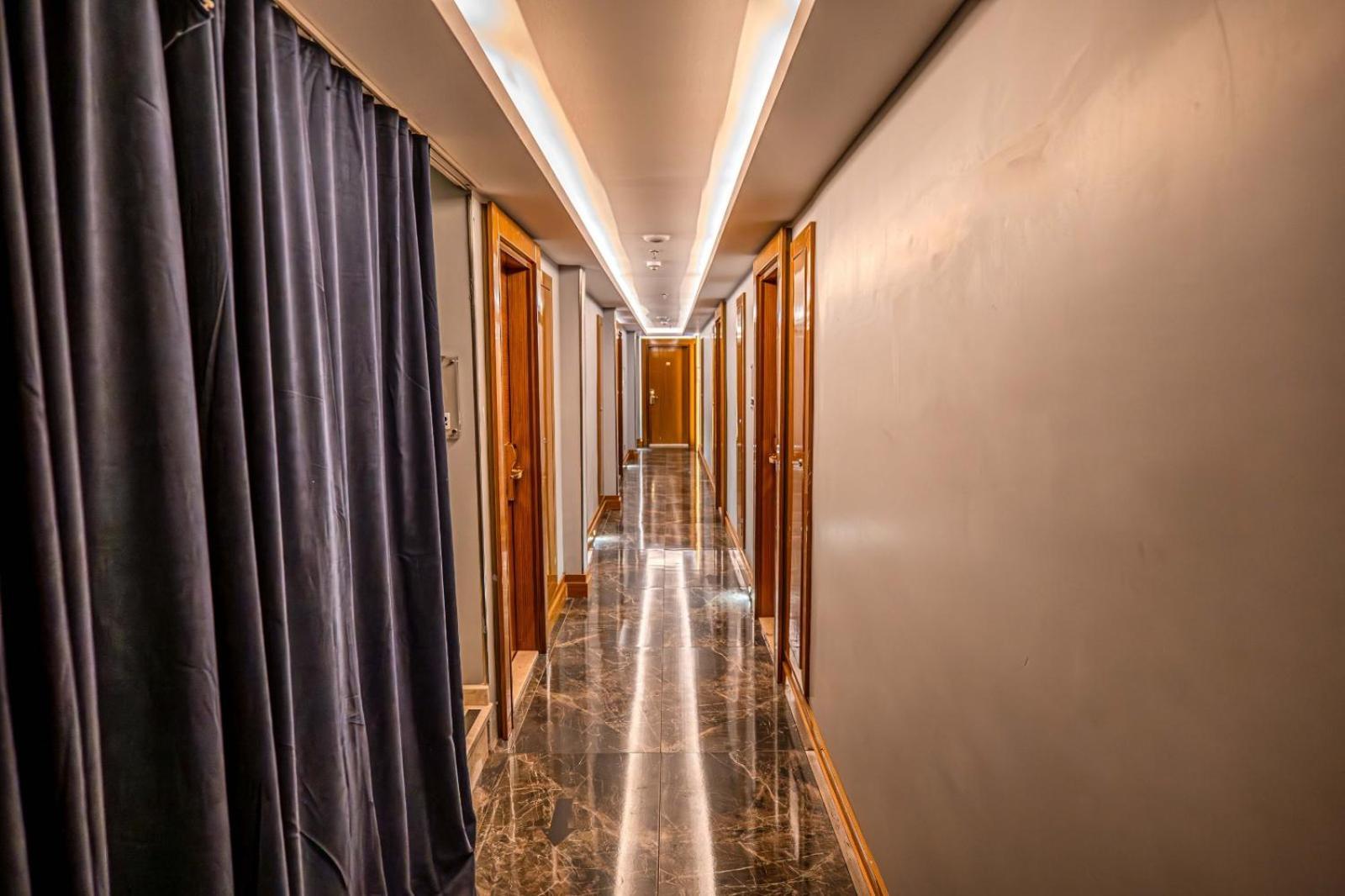 Grand Star Premium Hotel 4*