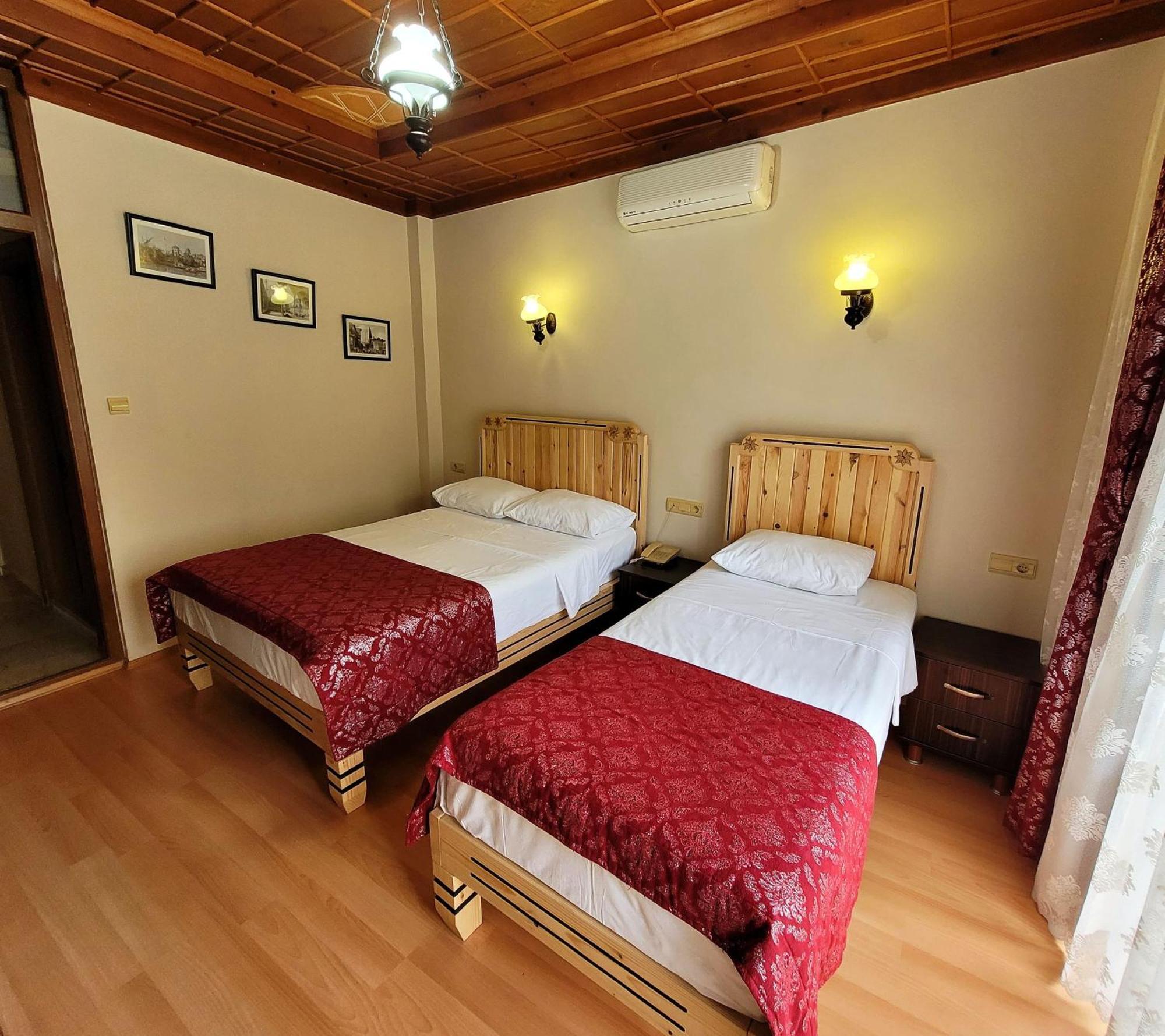 Saruhan Hotel 2*