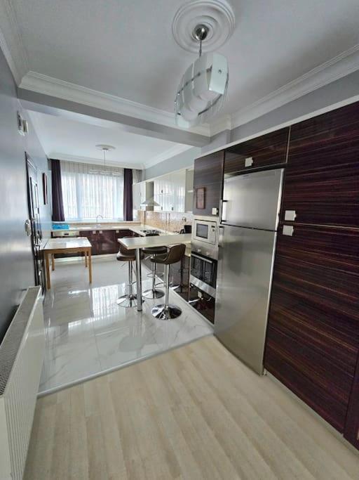 Happy Family Duplex Apartment Istanbul