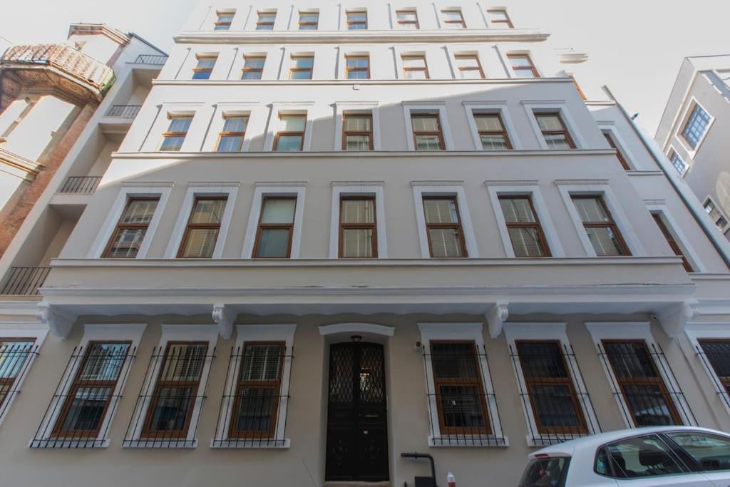 Apartment Architect Jonas Generous 85 Sqm Full Of Art *