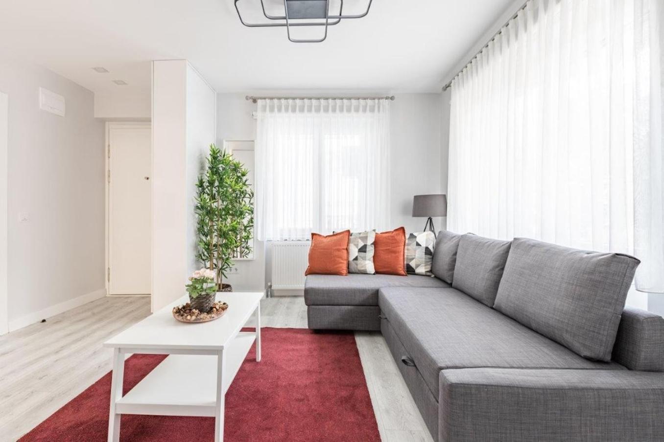 Bright Private Modern 2bd1bath Bebek Gem! #247 Apartment
