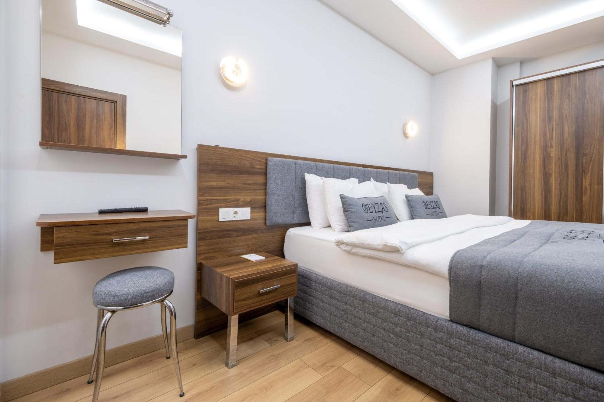 Hotel The Beyza & *