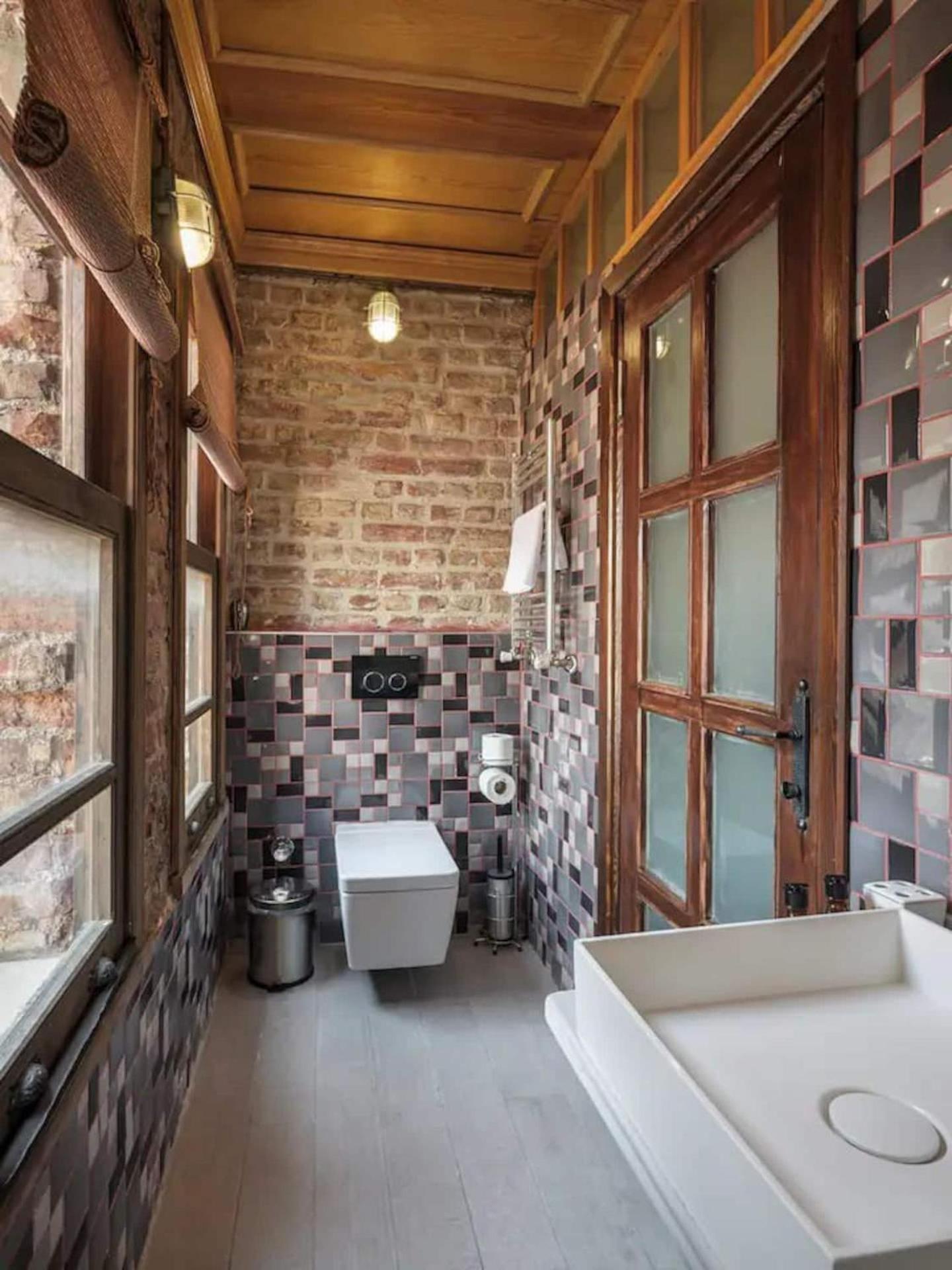 Gorgeous Rustic Balat 4bed2bath Home! #363 Holiday home