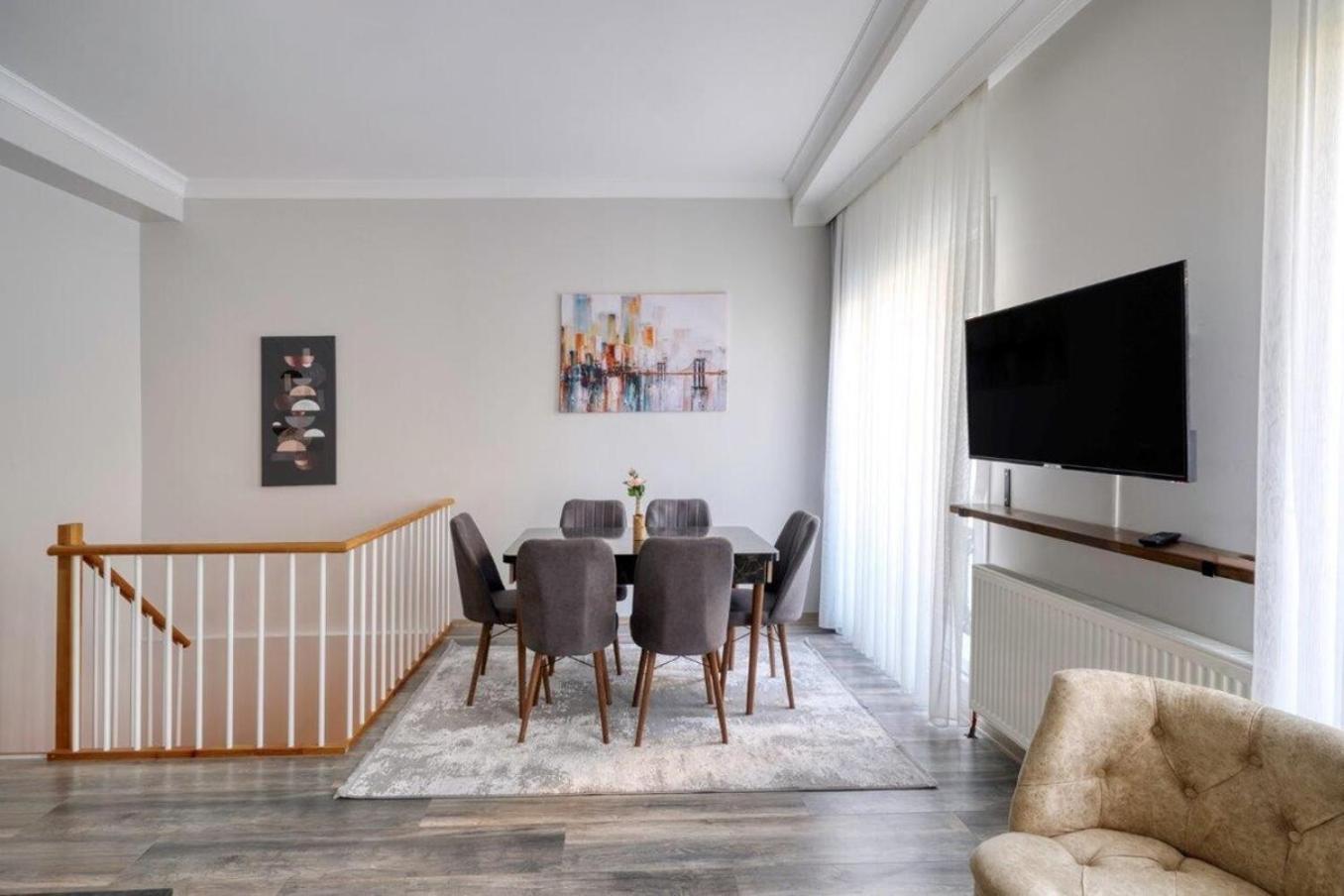 Lovely Cozy 3bd25bath Duplex Patio! #273 Apartment *