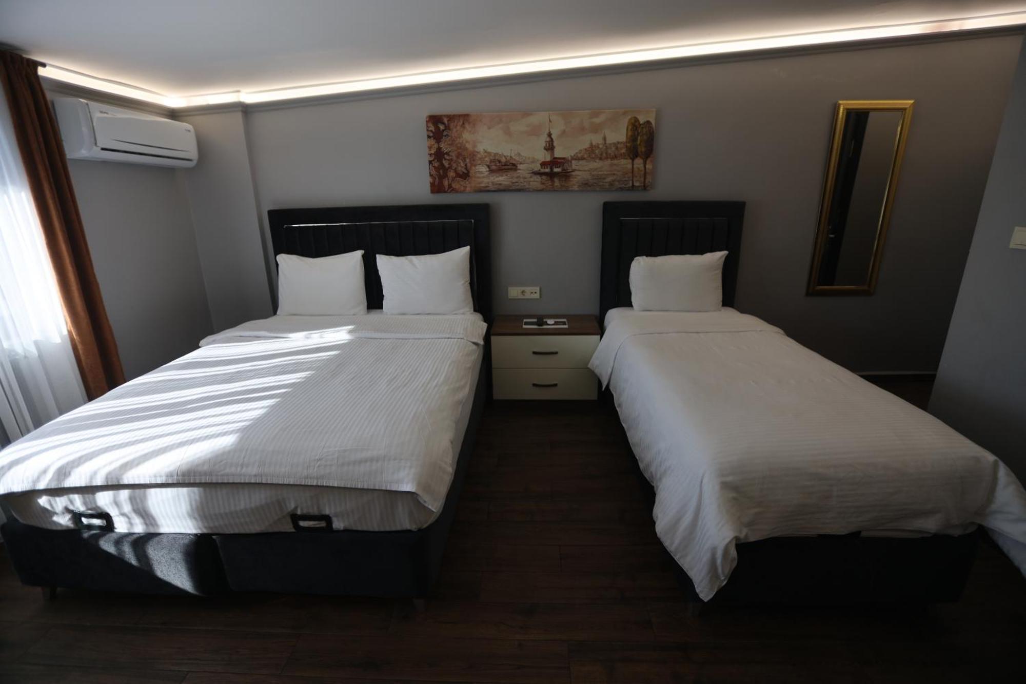 Zendy Hotel 2*