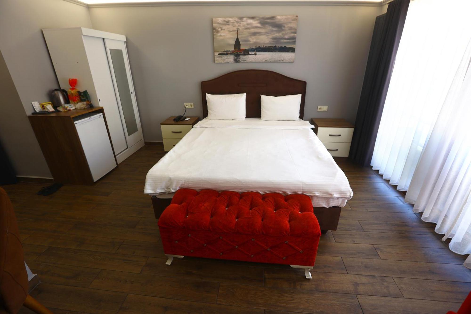 Zendy Hotel