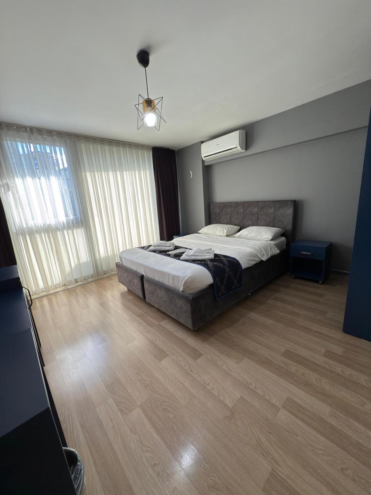 Hotel Royal Old Town 3*