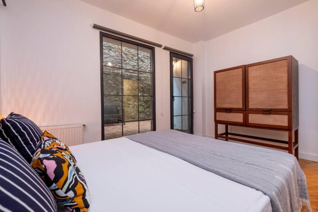 Cosy With Garden Balcony Apartment *