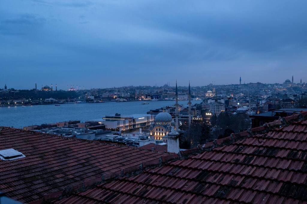 Bosphorus View In Superior Flat Apartment *