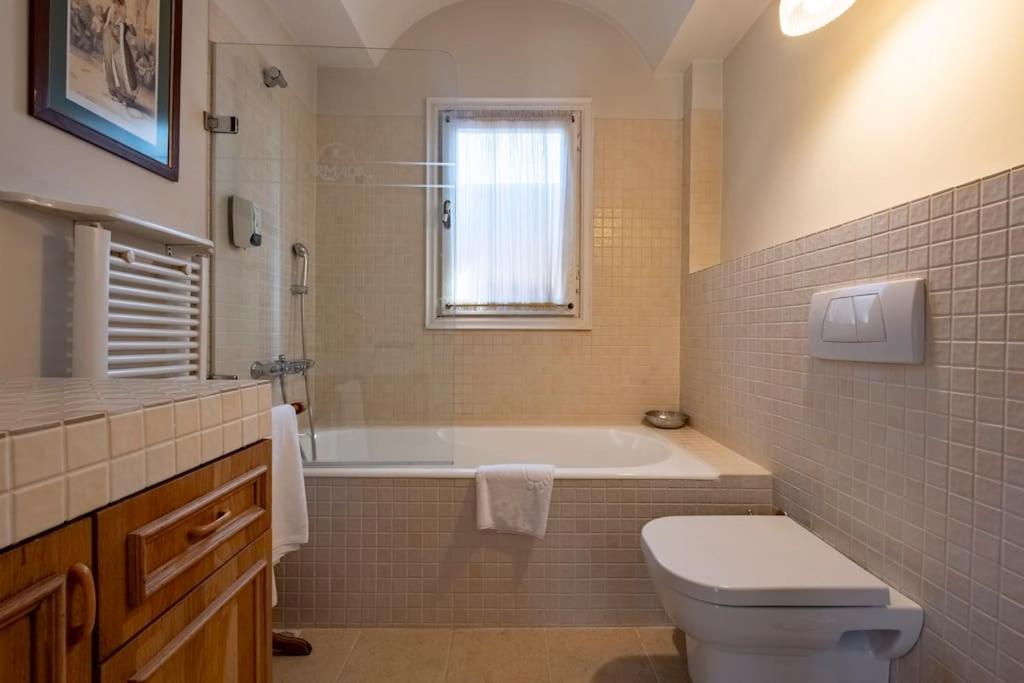 Wonder Triplex Terrace In Peninsula *