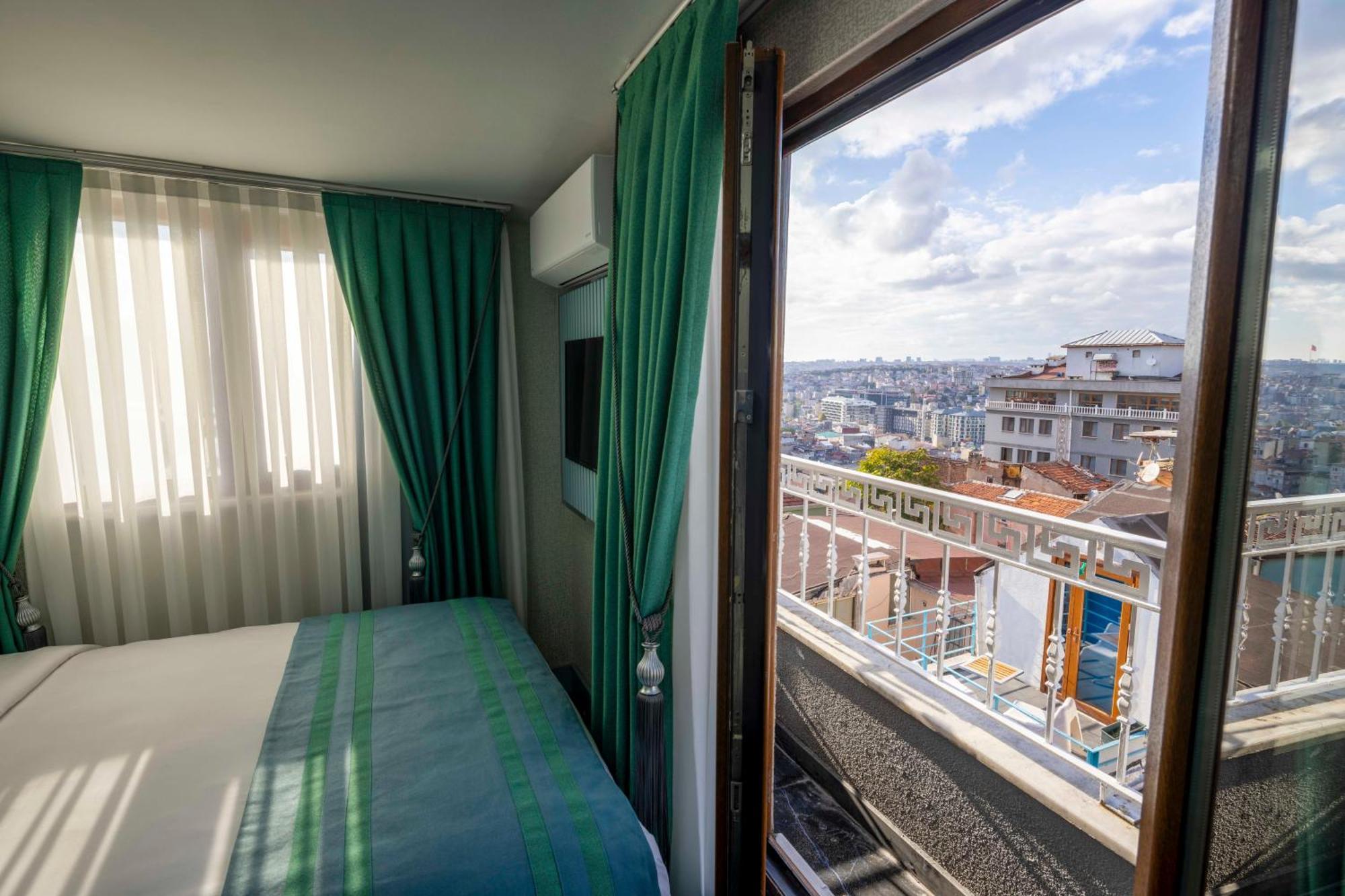 Santa Rio Gold Taxim Otel *