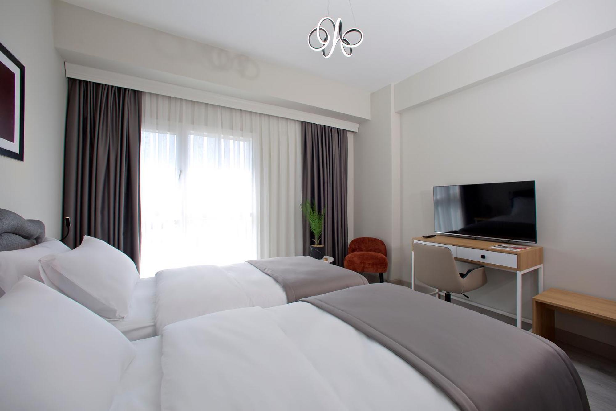 Hotel Western & Residences