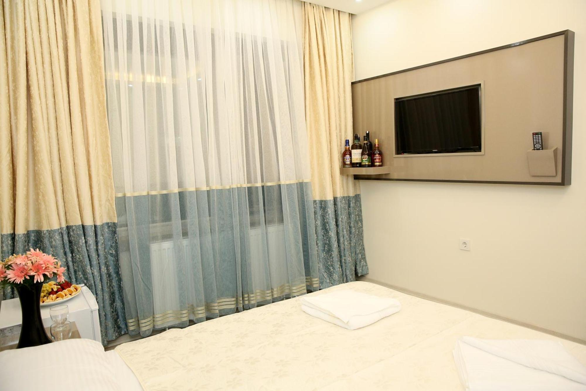 Blueway Hotel