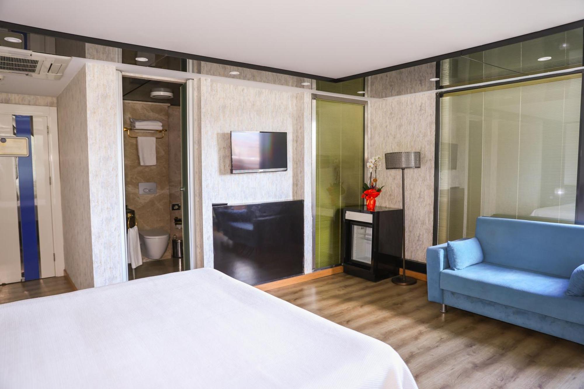 The Hera Platinum 4*