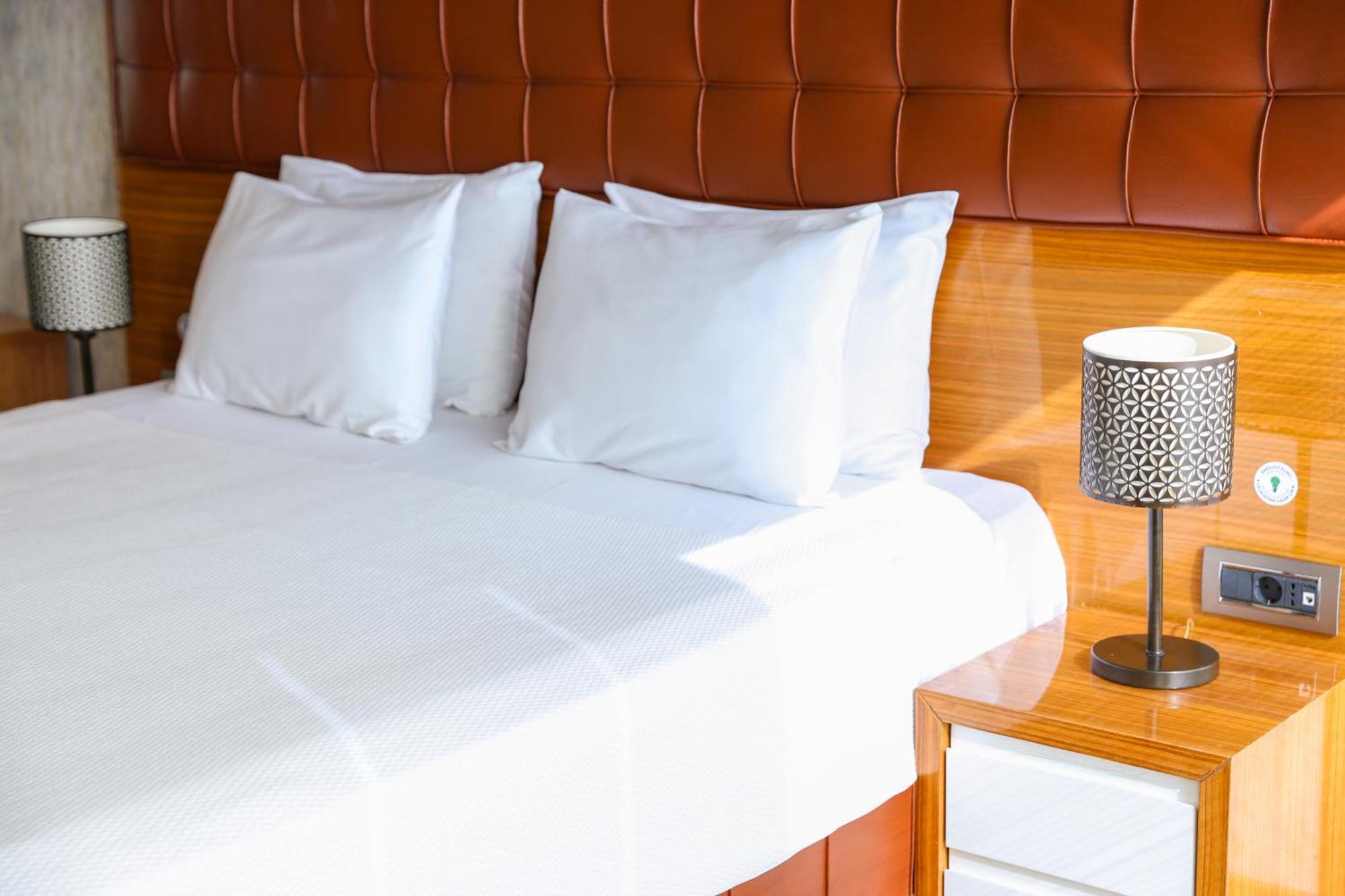 The Hera Platinum Hotel