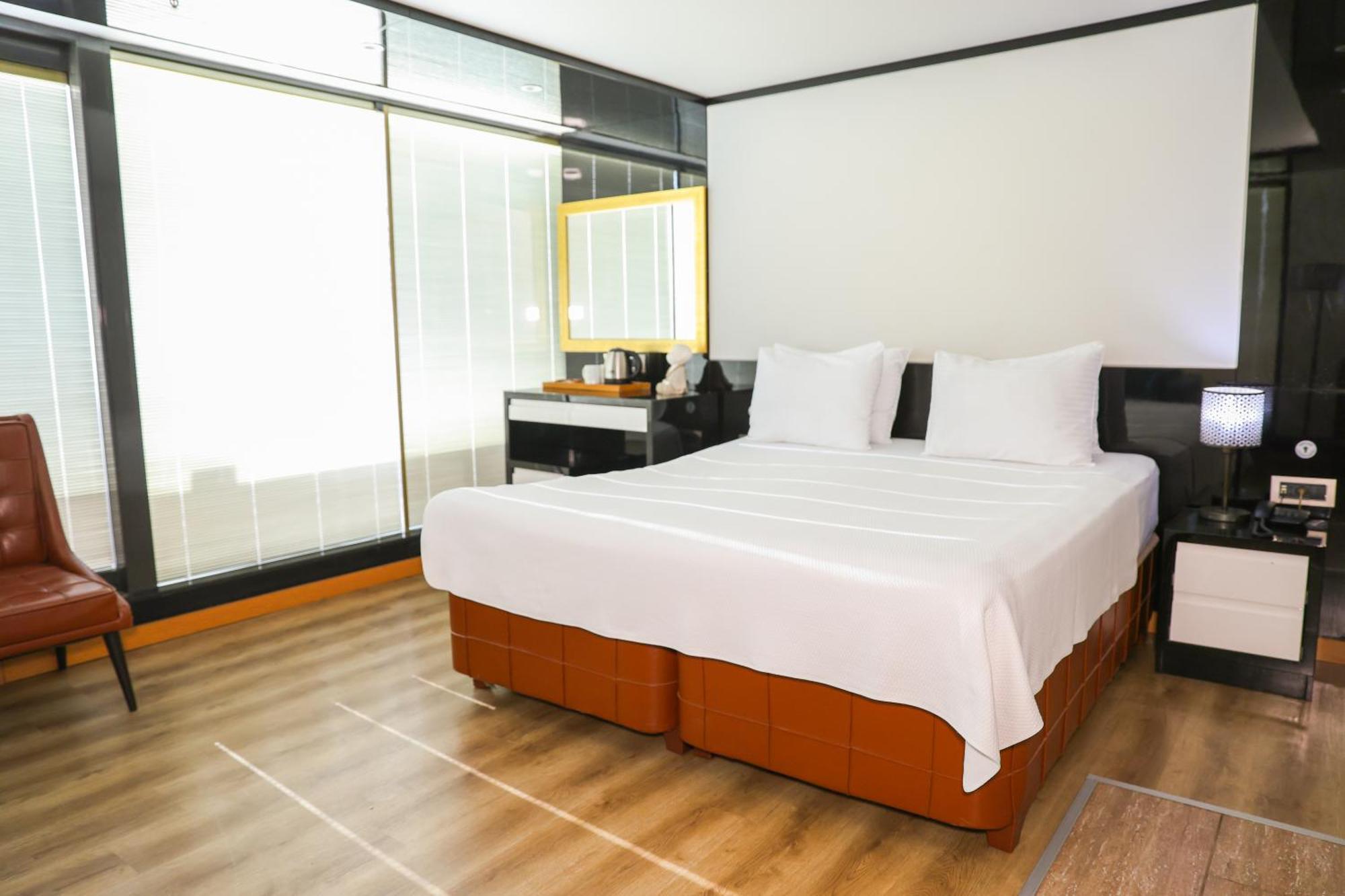 Hotel The Hera Platinum