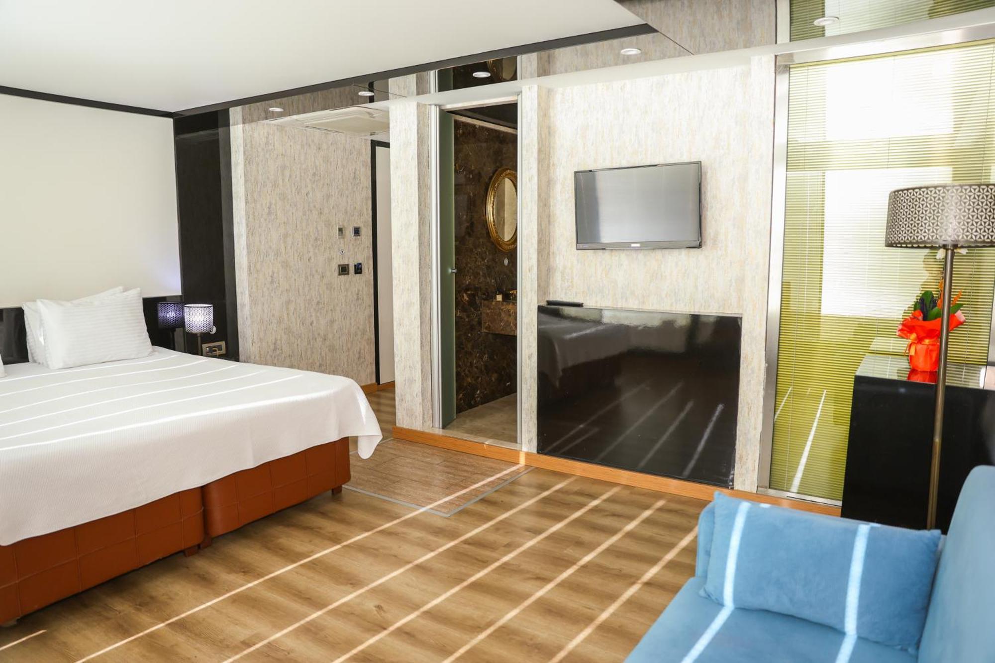 Hotel The Hera Platinum 4*
