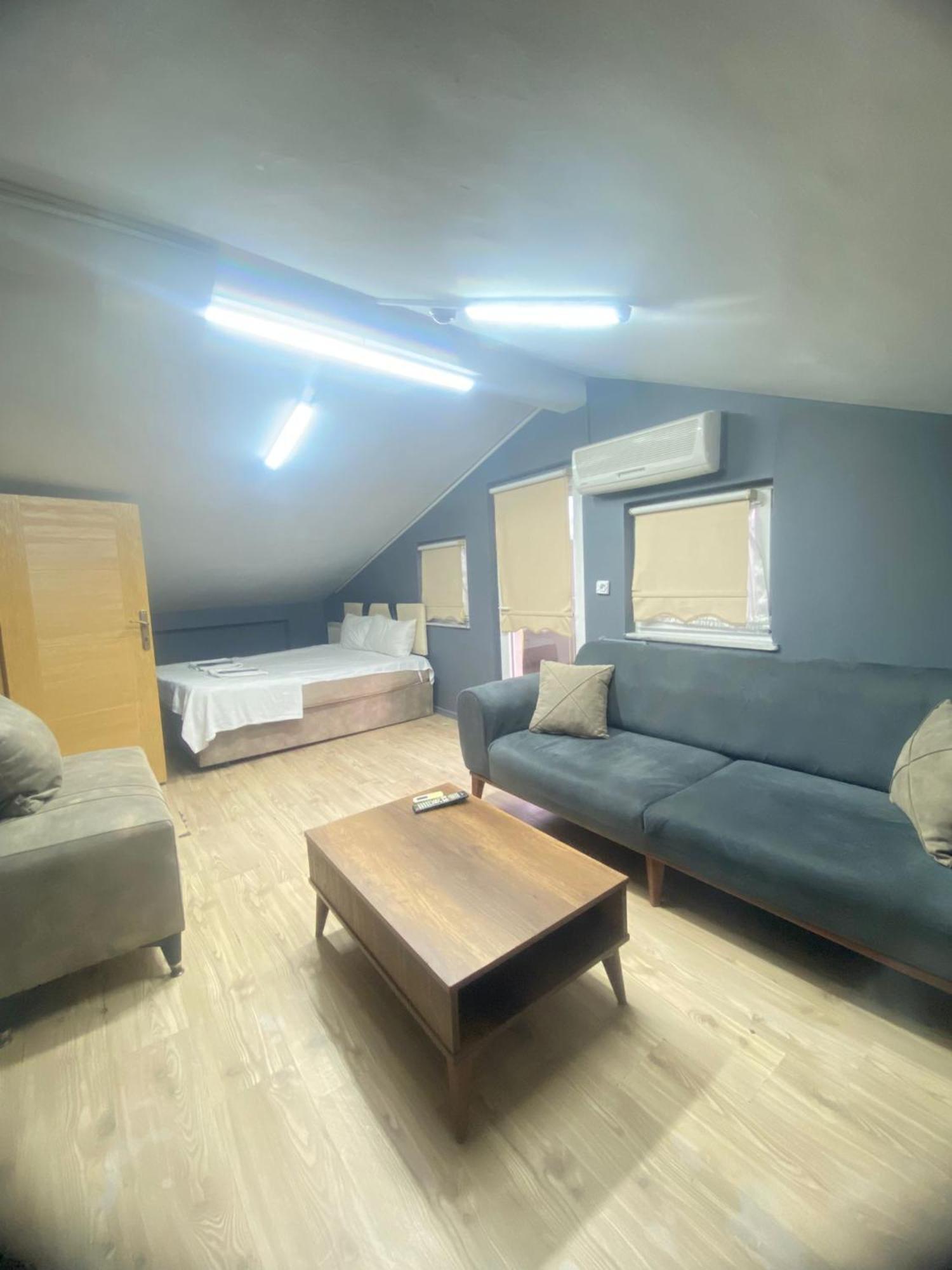 Arena Aparthotel