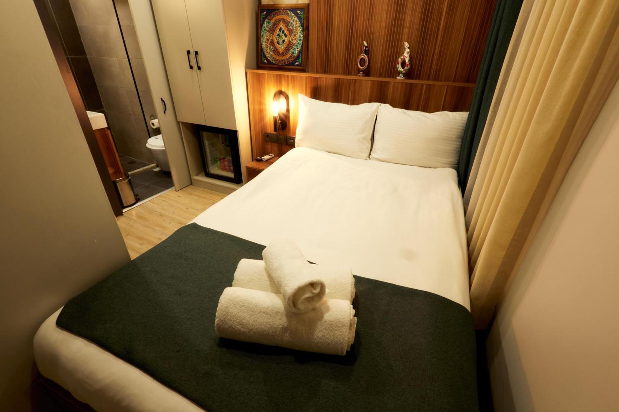 Hotel Le Port Karakoey *