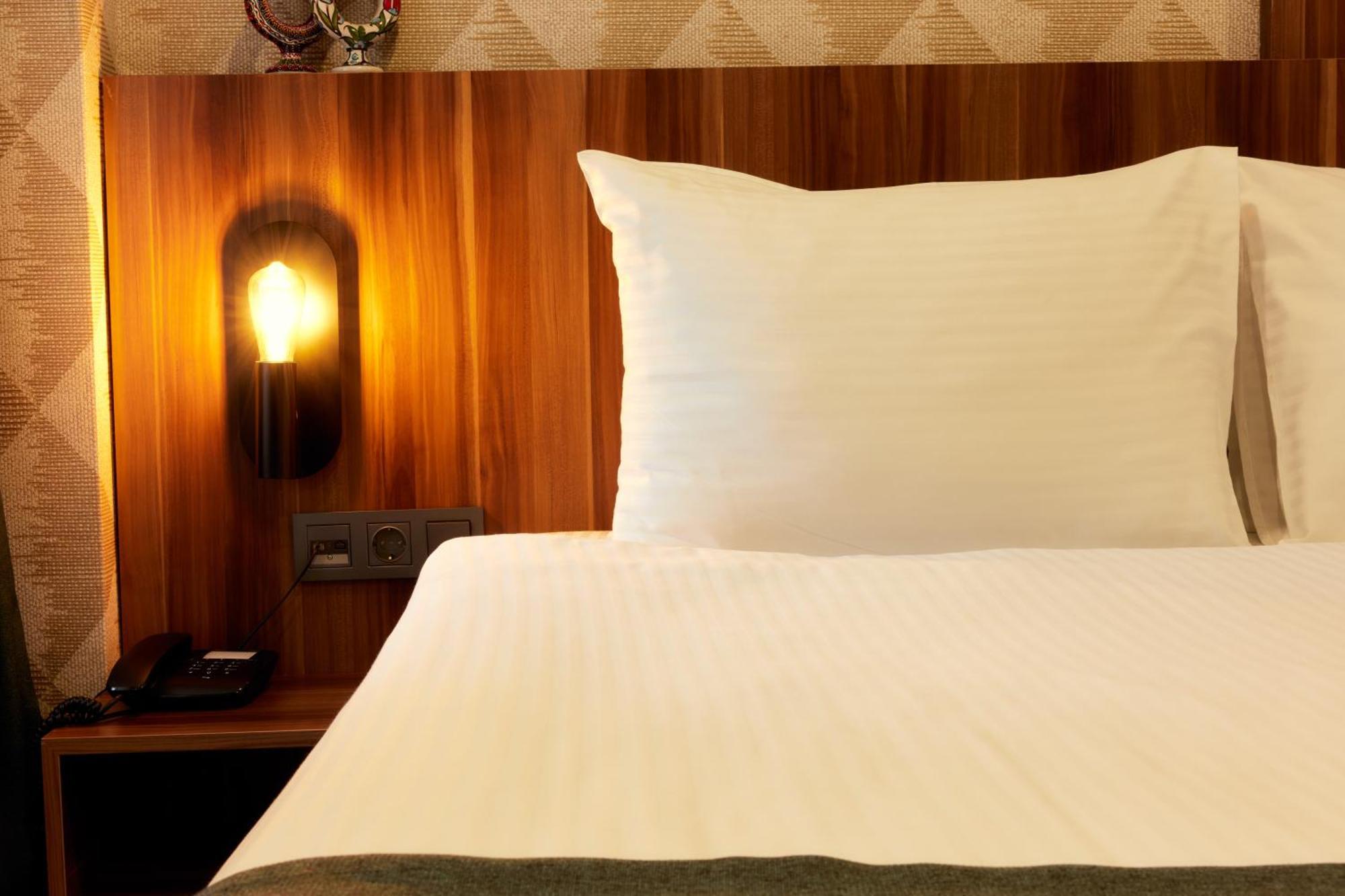 Le Port Karakoey Hotel