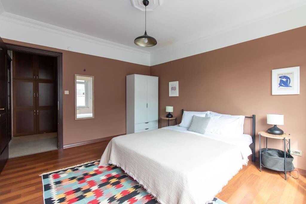 Bright Vibrant 3br Haven Near Sea And Prime Locale Apartment Istanbul