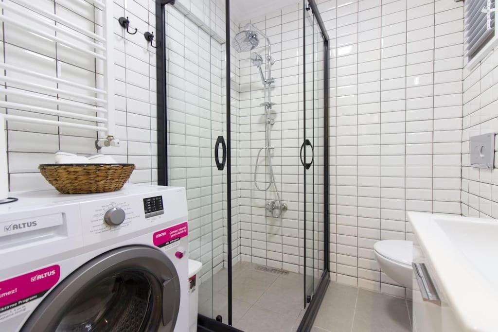 Apartment Fully Renovated 2br Flat In Prime Location At Moda